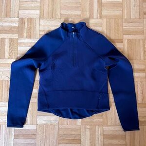 Lululemon scuba 1/4 zip top. Size 4.